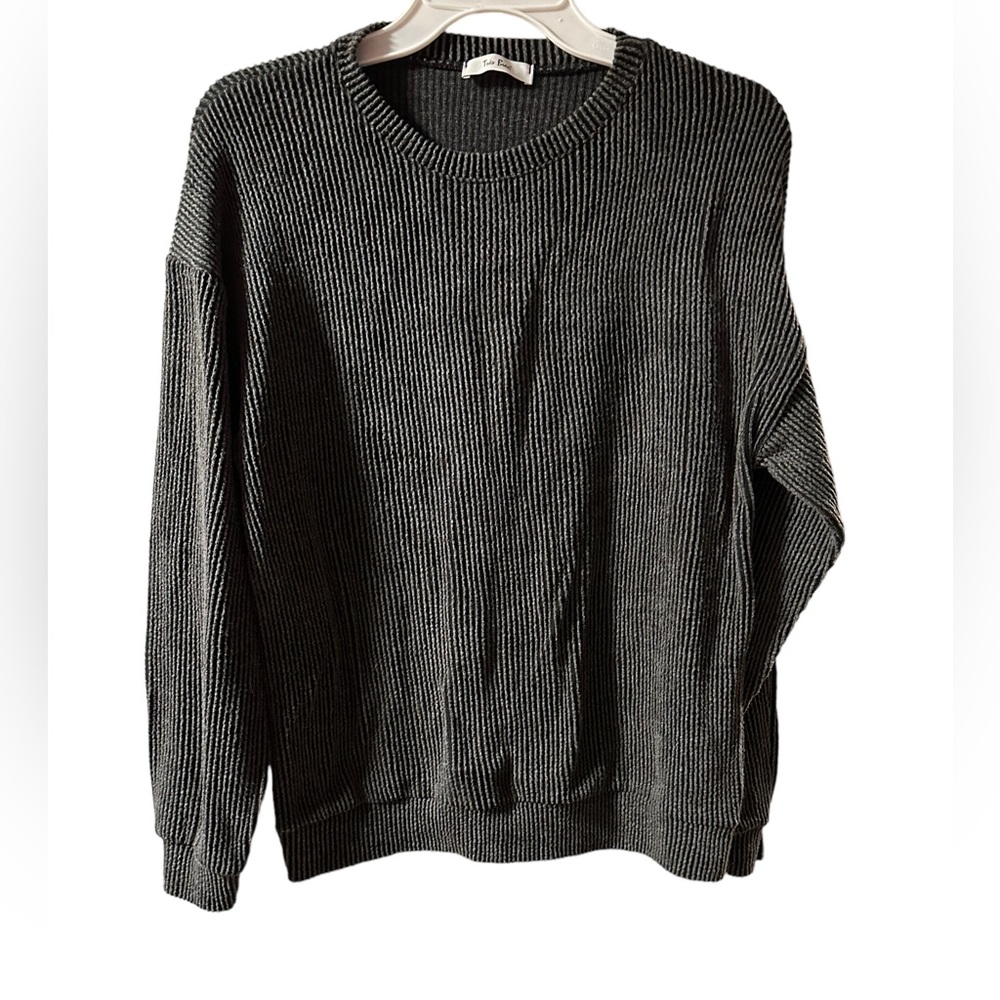 Tres bien men’s sweater size S GUC